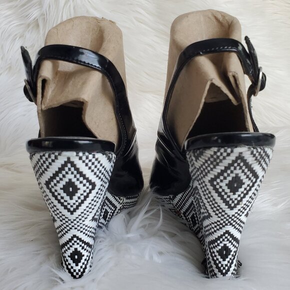 Audrey Brooke Black/White Espadrilles Peep Toe Wedge Sandals SZ 8 - Picture 4 of 14